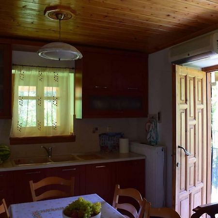 Holiday Home Dionysis Khorevtó Eksteriør bilde