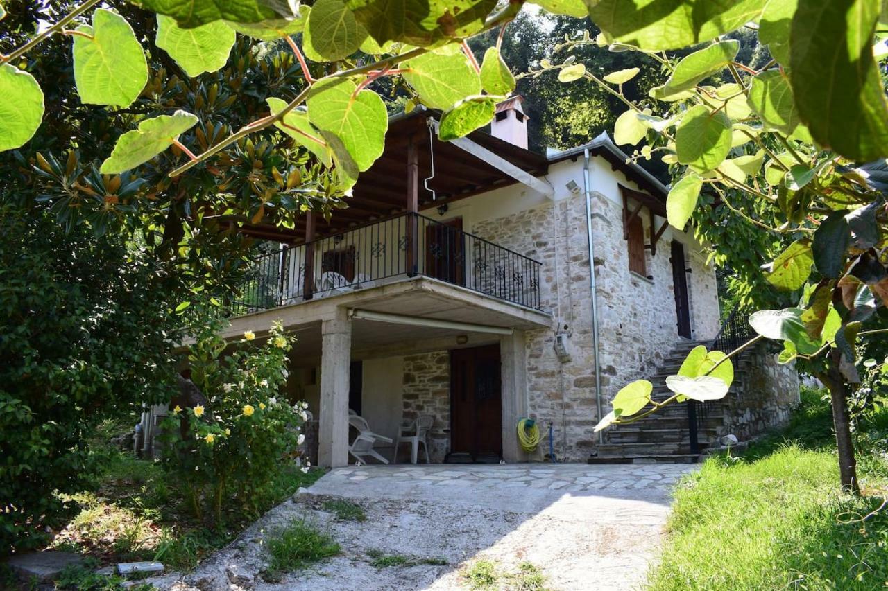 Holiday Home Dionysis Khorevtó Eksteriør bilde