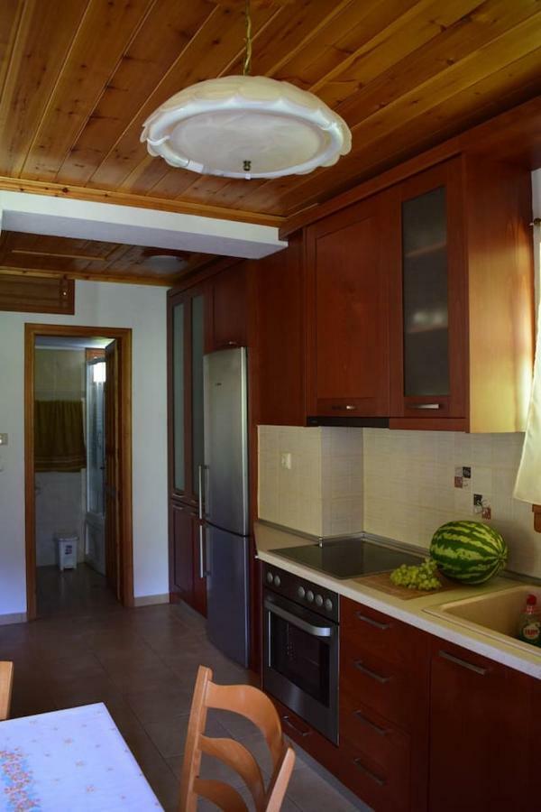 Holiday Home Dionysis Khorevtó Eksteriør bilde